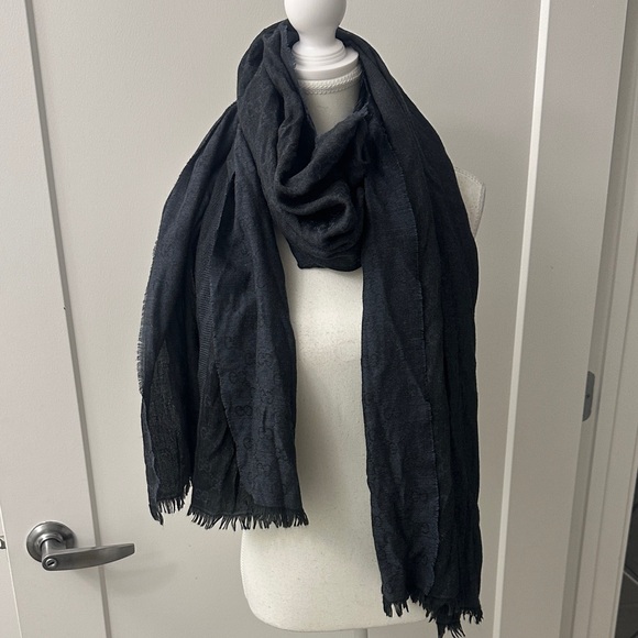 Gucci Accessories - Gucci GG scarf wool and silk 76x 28 Elegant Black Scarf